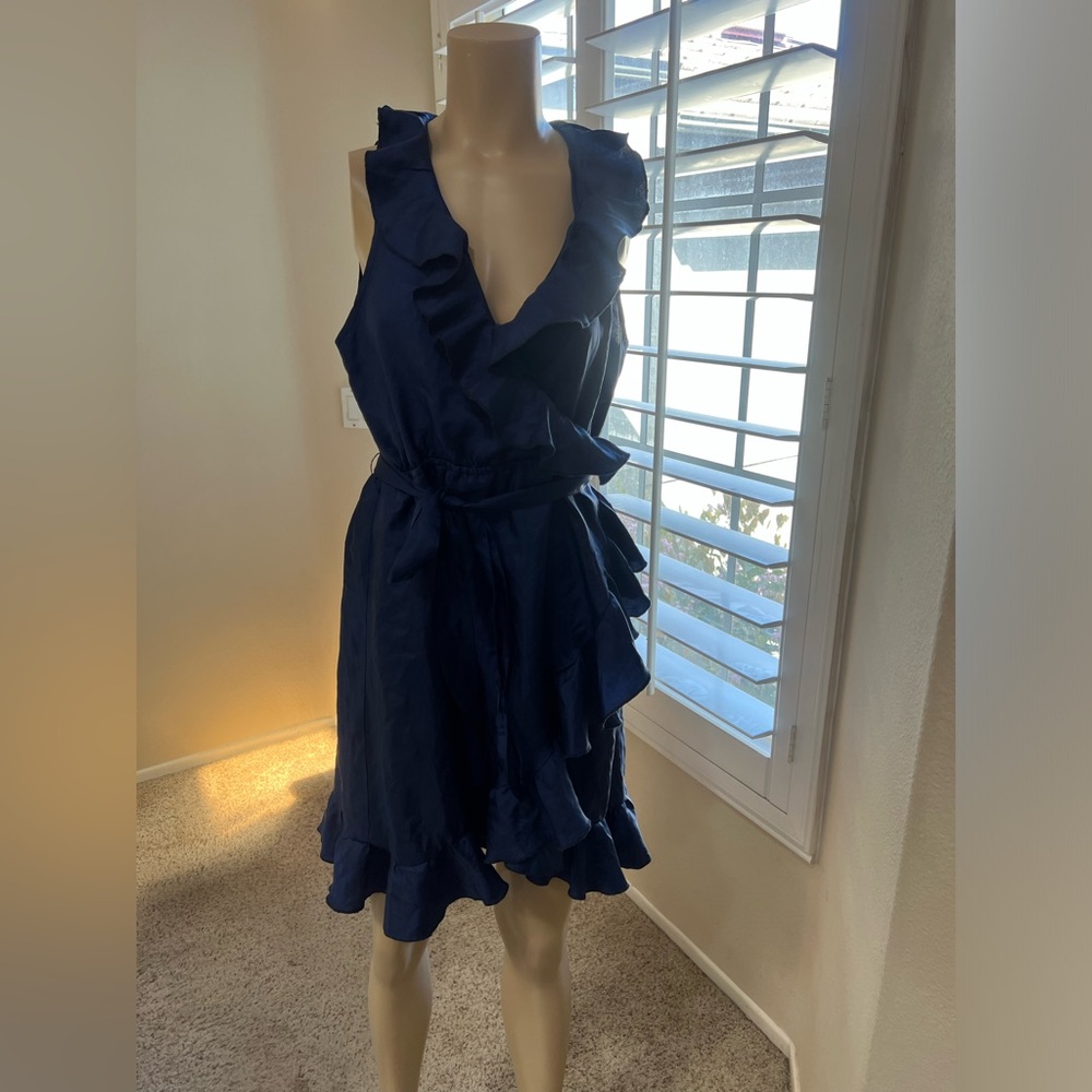LAmade Blue ruffle wrap dress Mid Length tie waist Size Medium wrapdress
